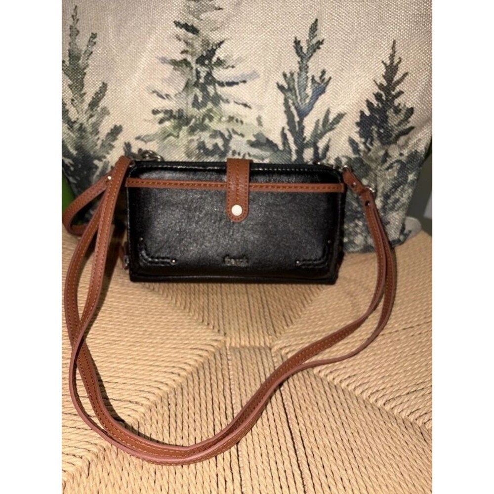 The Sak Wallet Crossbody